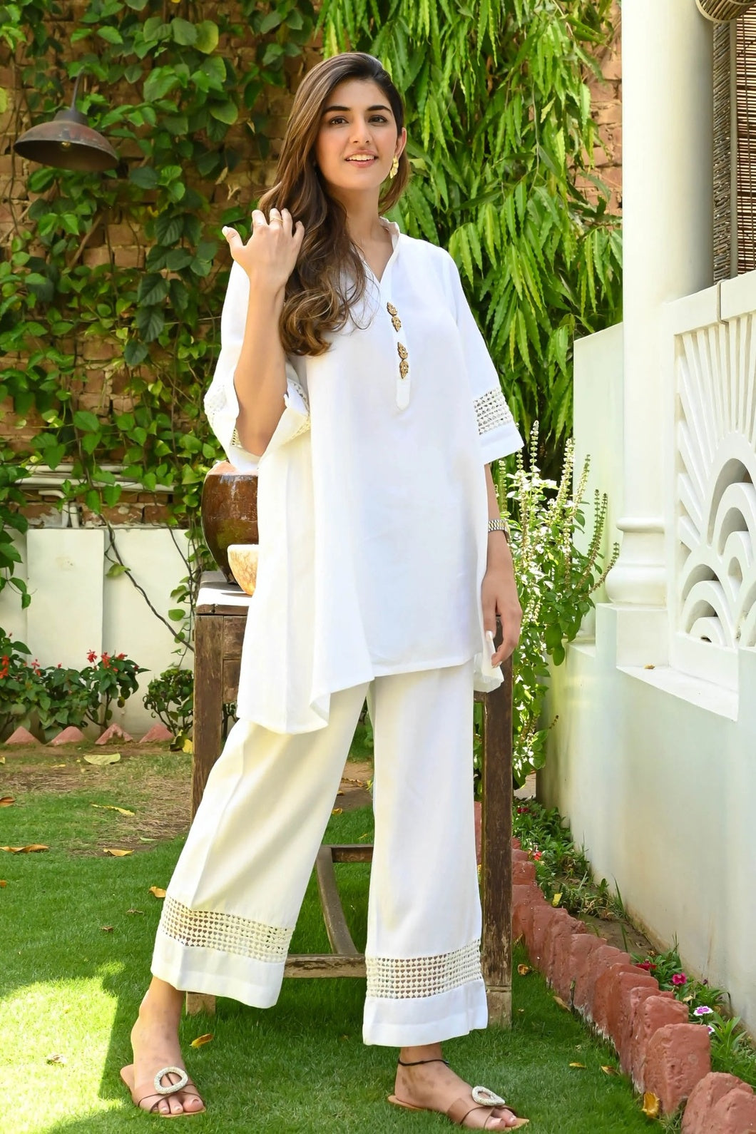 Airestique White Luxe Kurta Set