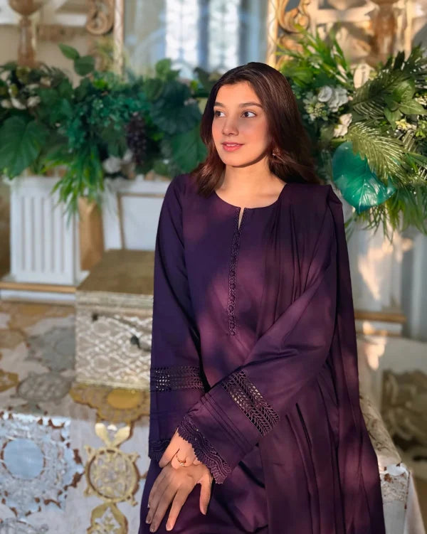 Regal Amethyst – The Noble Attire